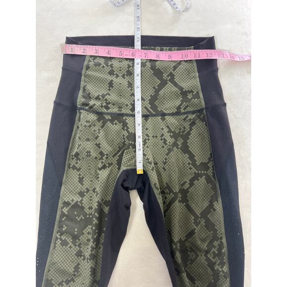 Lululemon Beyond Boundaries Ziggy Green Snake Butter Black Legging 6 - Picture 10 of 11